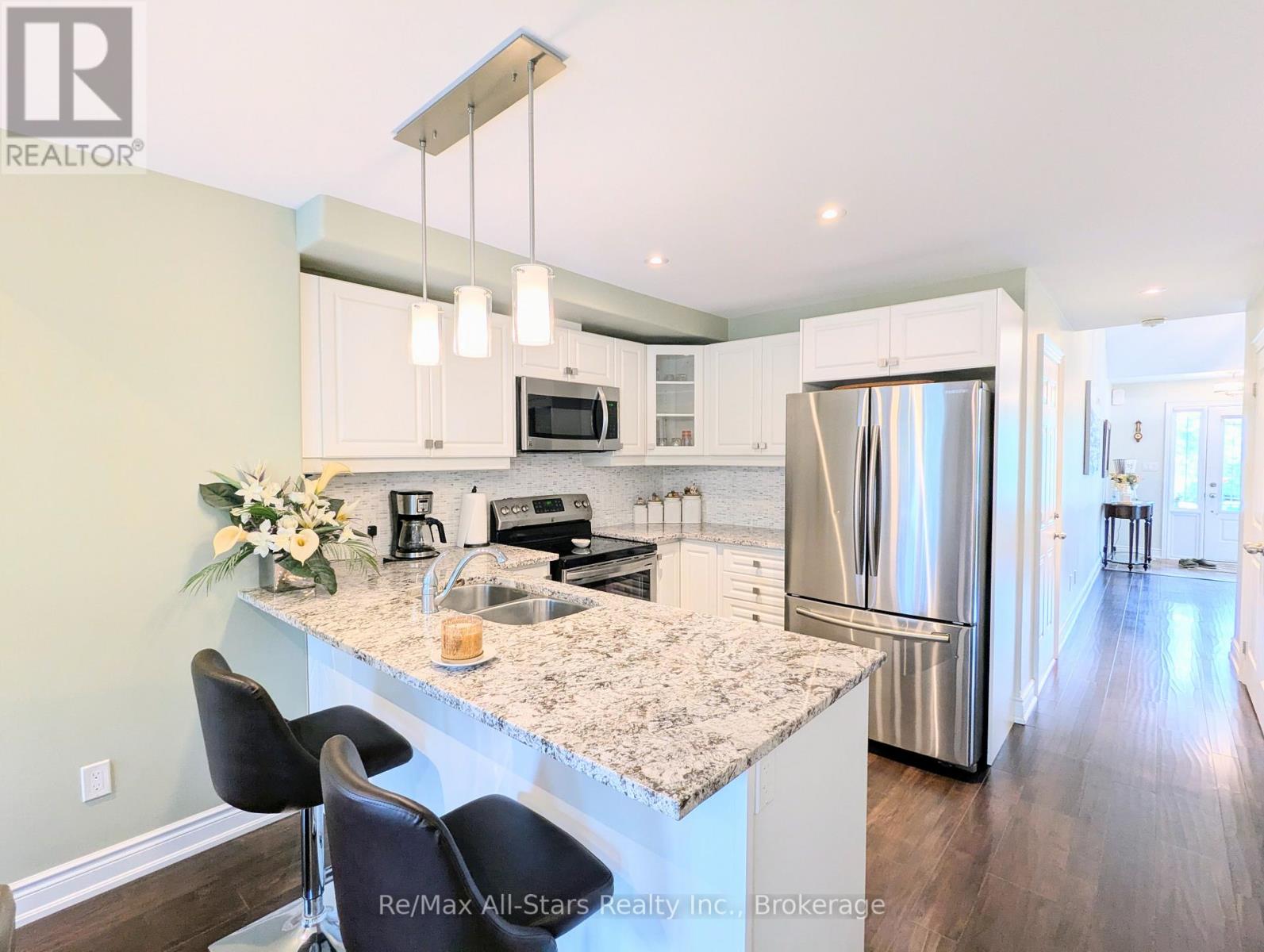 553 GRANGE WAY - 13
