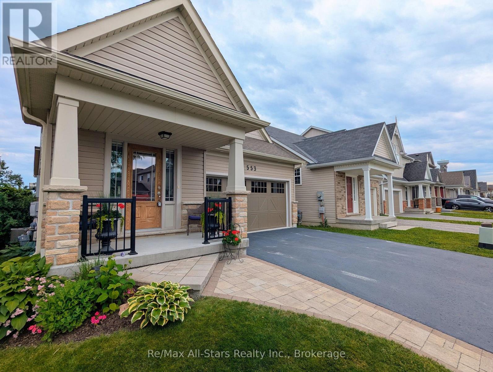 553 GRANGE WAY - 2