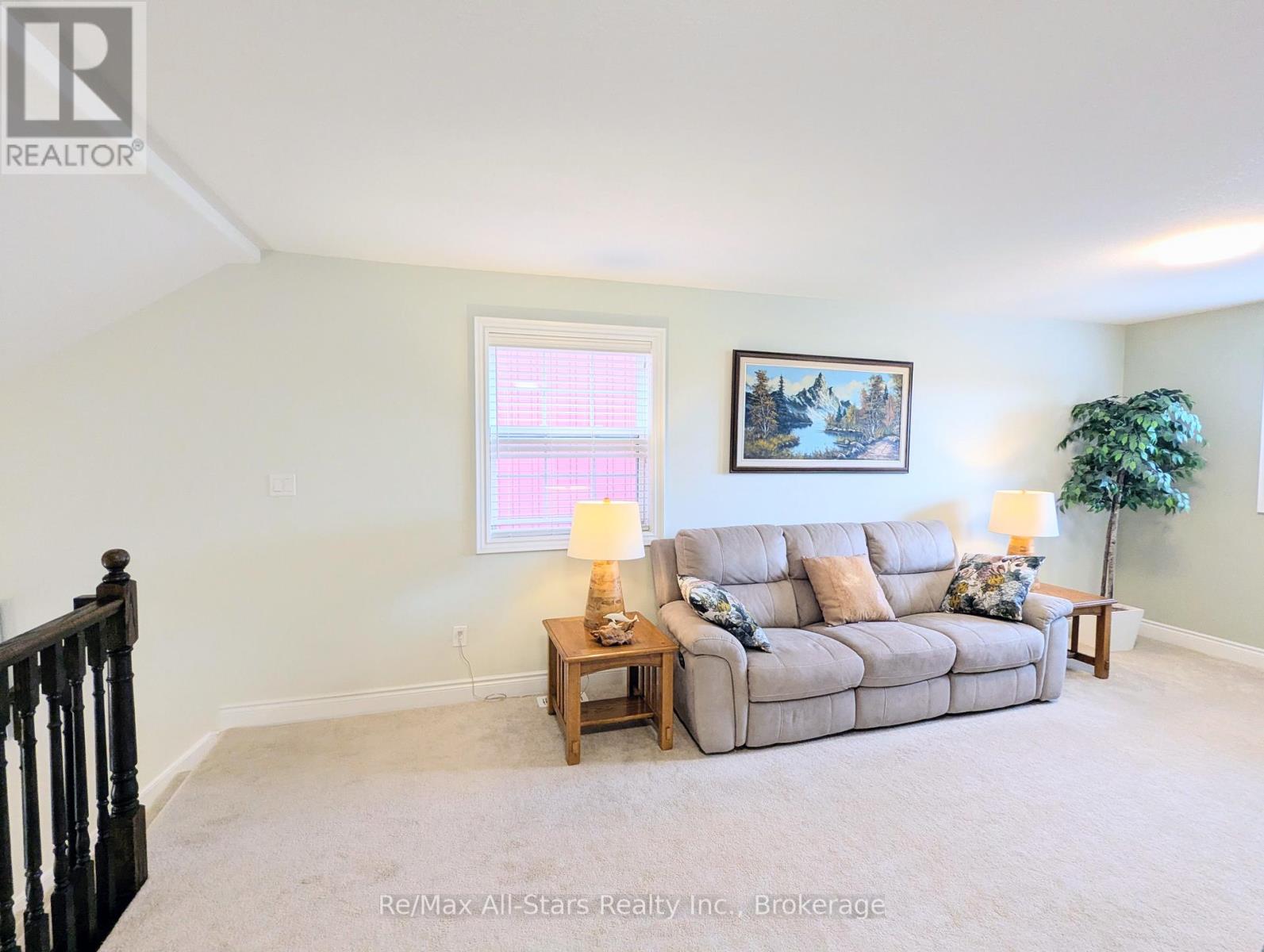 553 GRANGE WAY - 20