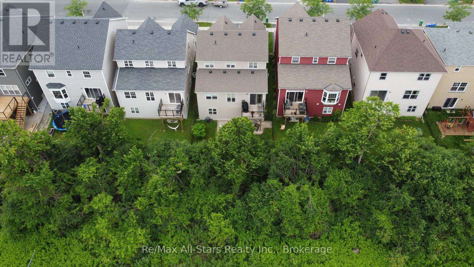 553 GRANGE WAY - 33