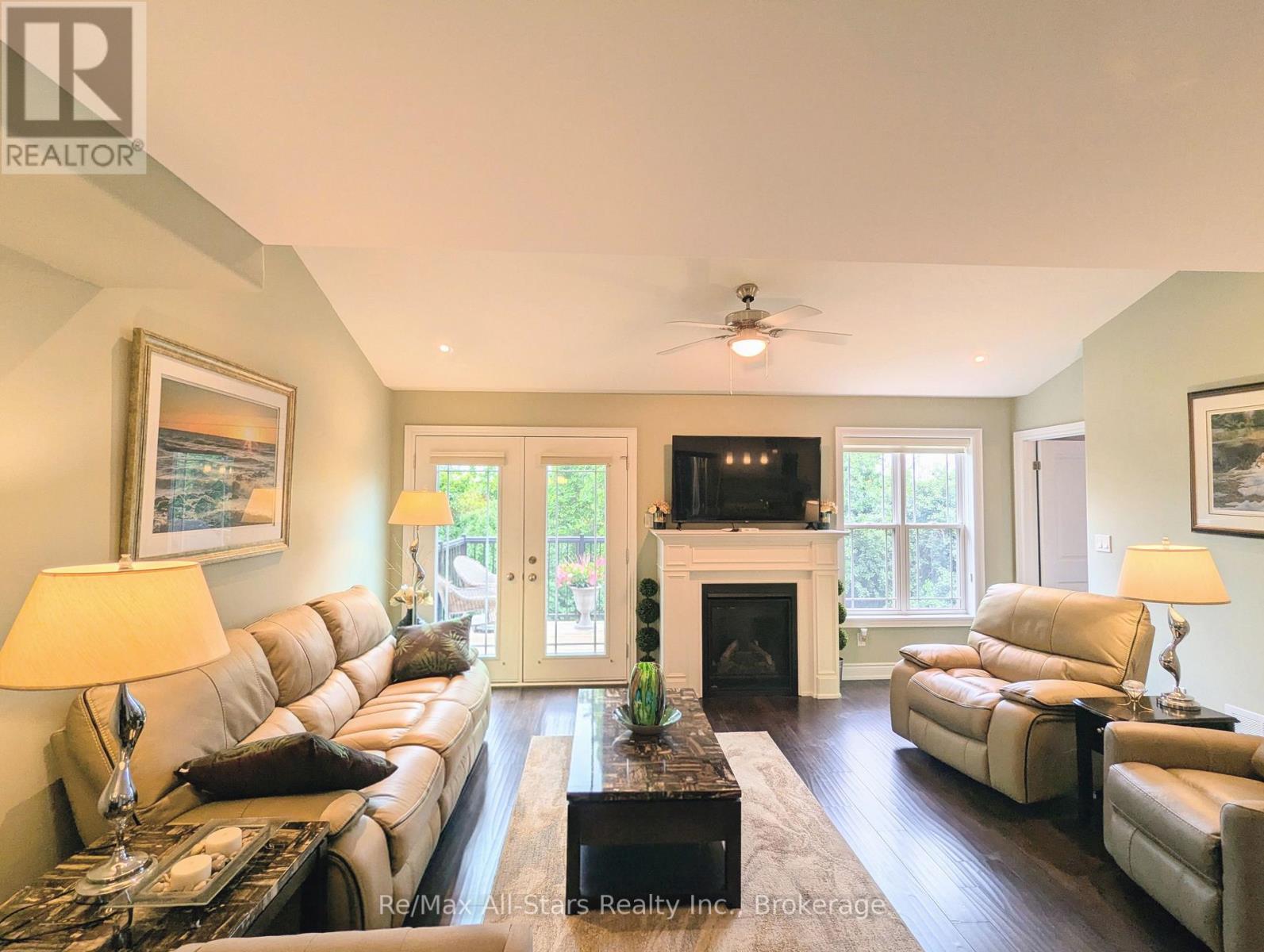 553 GRANGE WAY - 8