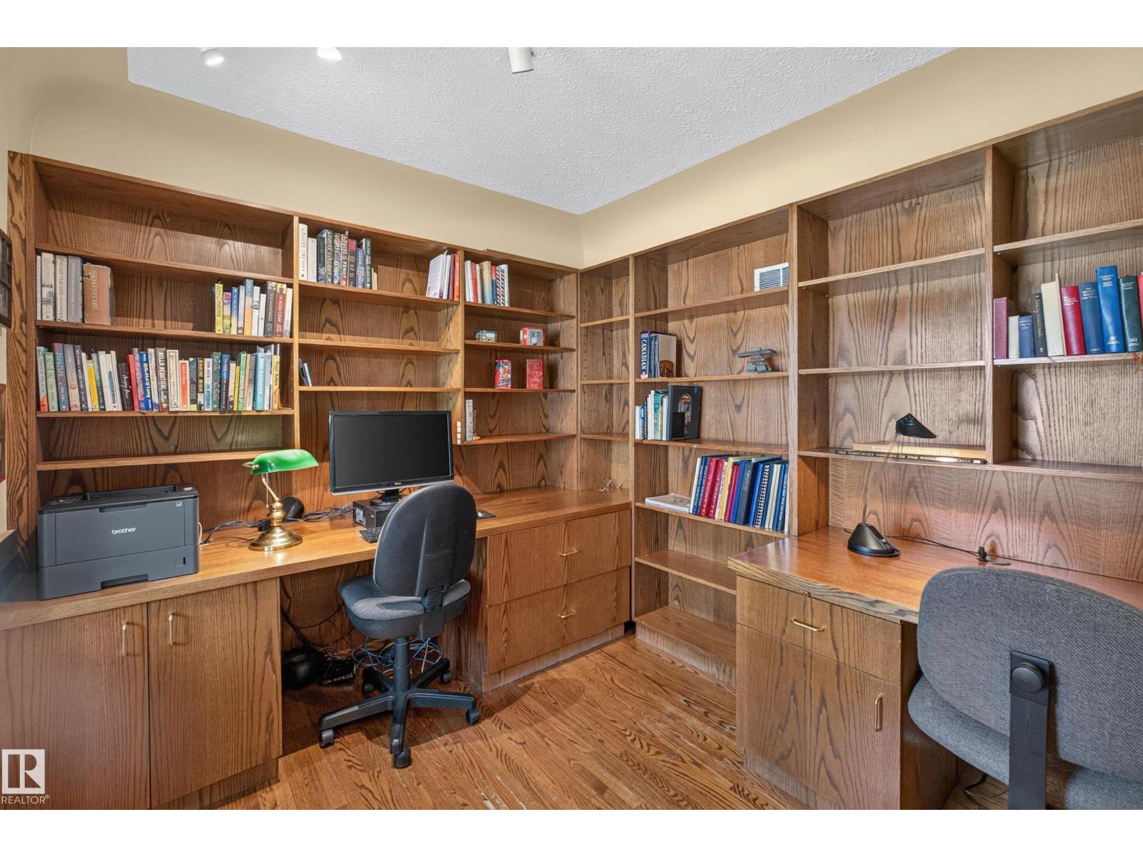 11331 75 AV NW — photo 17