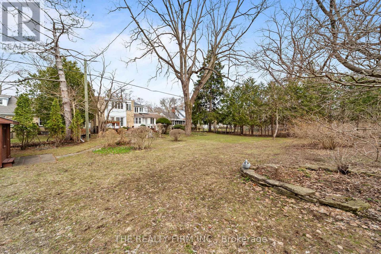 15 MAYFAIR DRIVE - 17