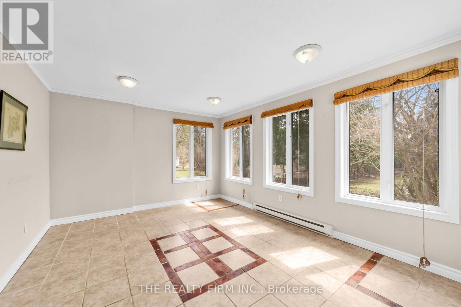 15 MAYFAIR DRIVE - 30