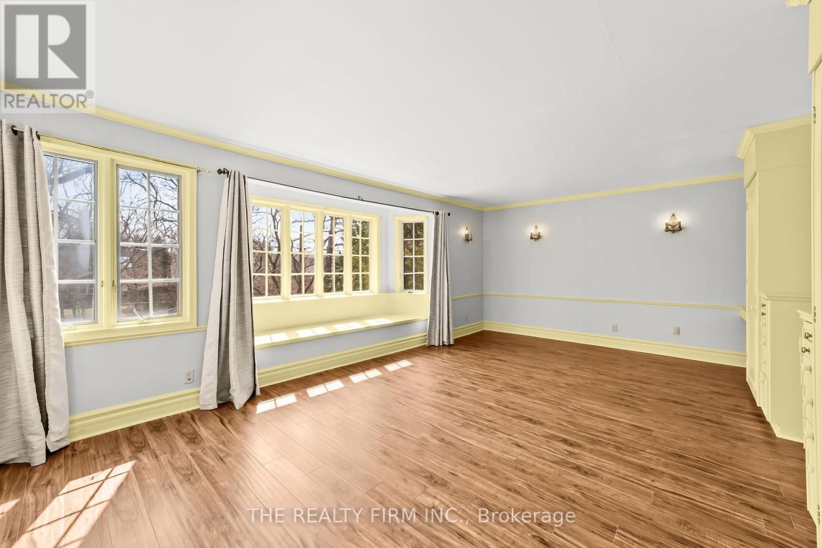 15 MAYFAIR DRIVE - 39