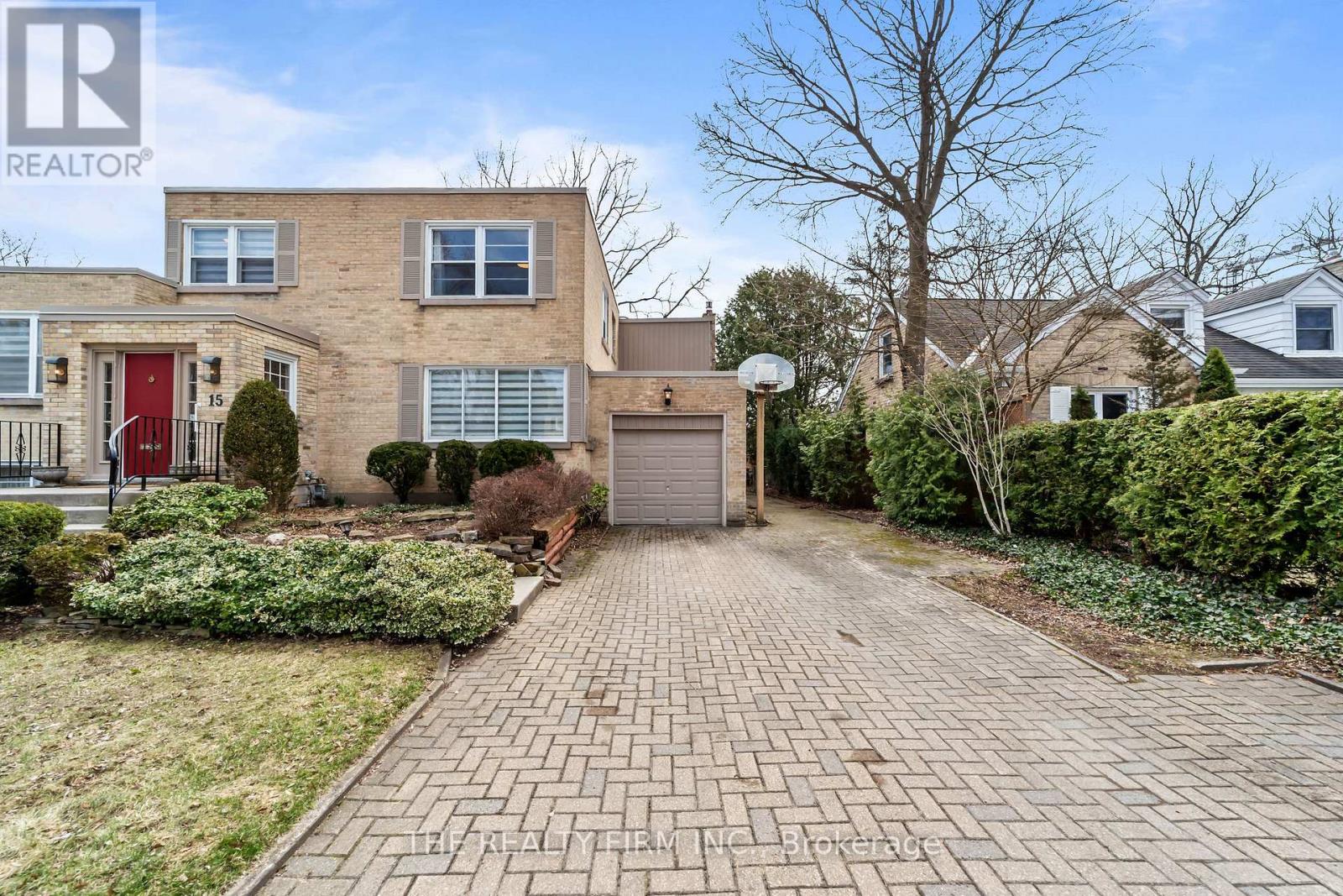 15 MAYFAIR DRIVE - 5