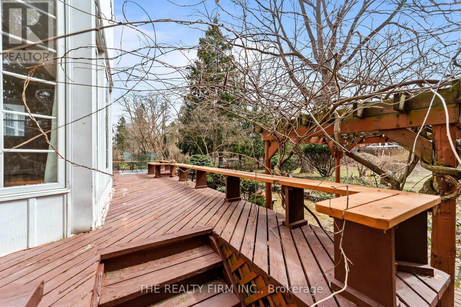 15 MAYFAIR DRIVE - 6