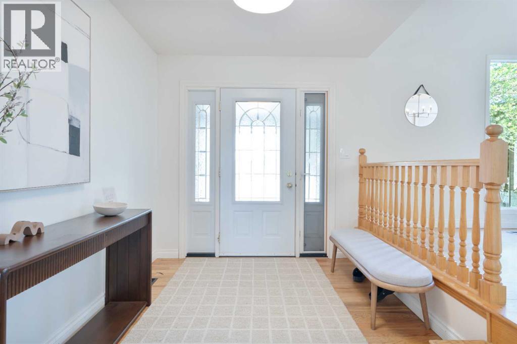 111 Temple Crescent W - photo 5