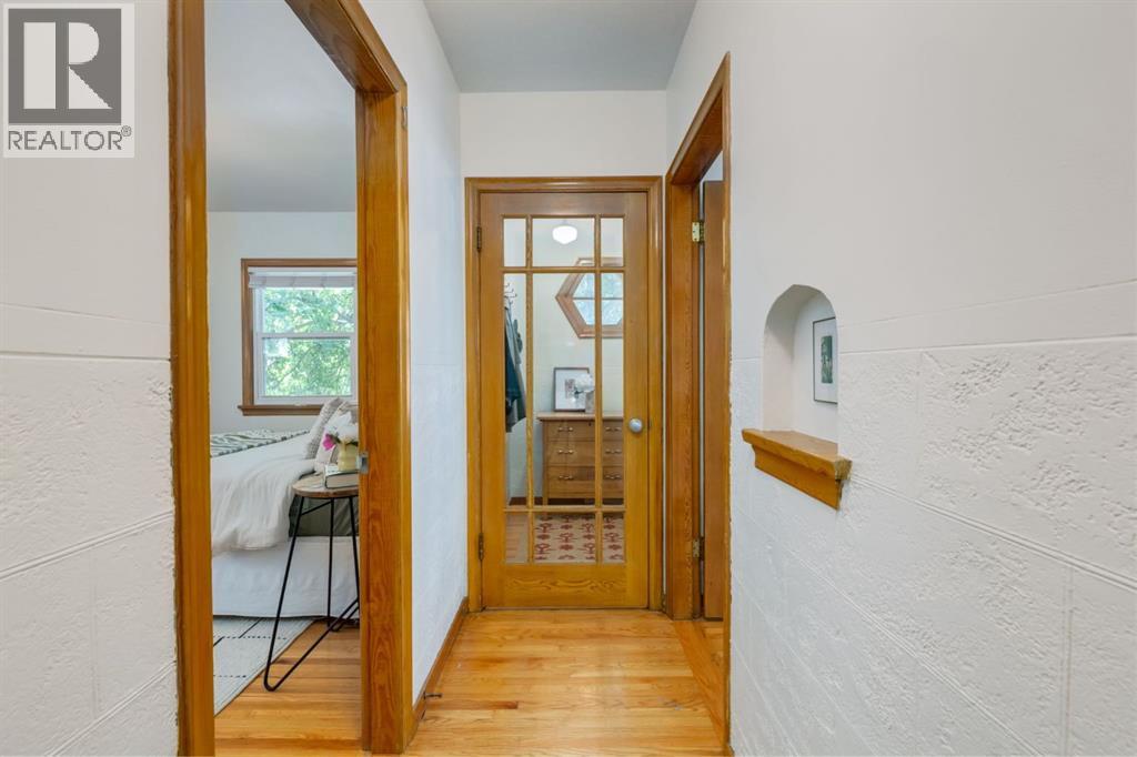 604 10 Avenue NE — photo 10