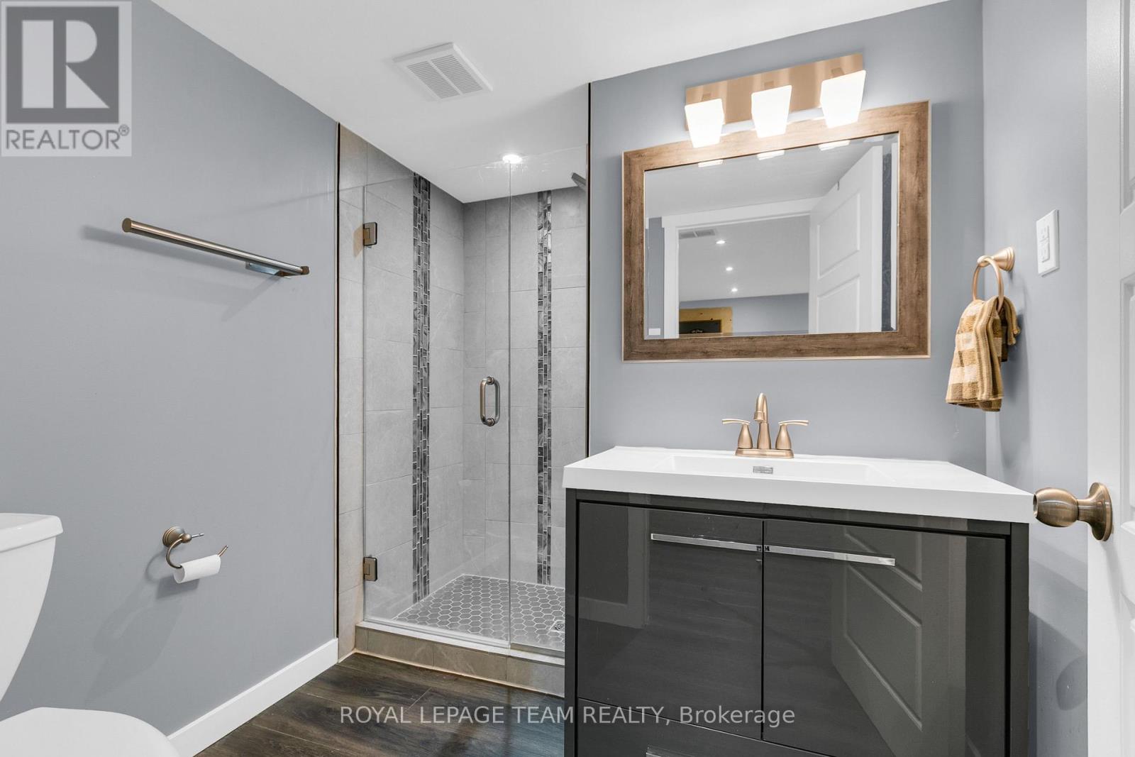 4 Bed, 4 Bath House for Sale in Ottawa – 62 NORTHPARK DRIVE, Ottawa – MLS# X13496262 - Image 46