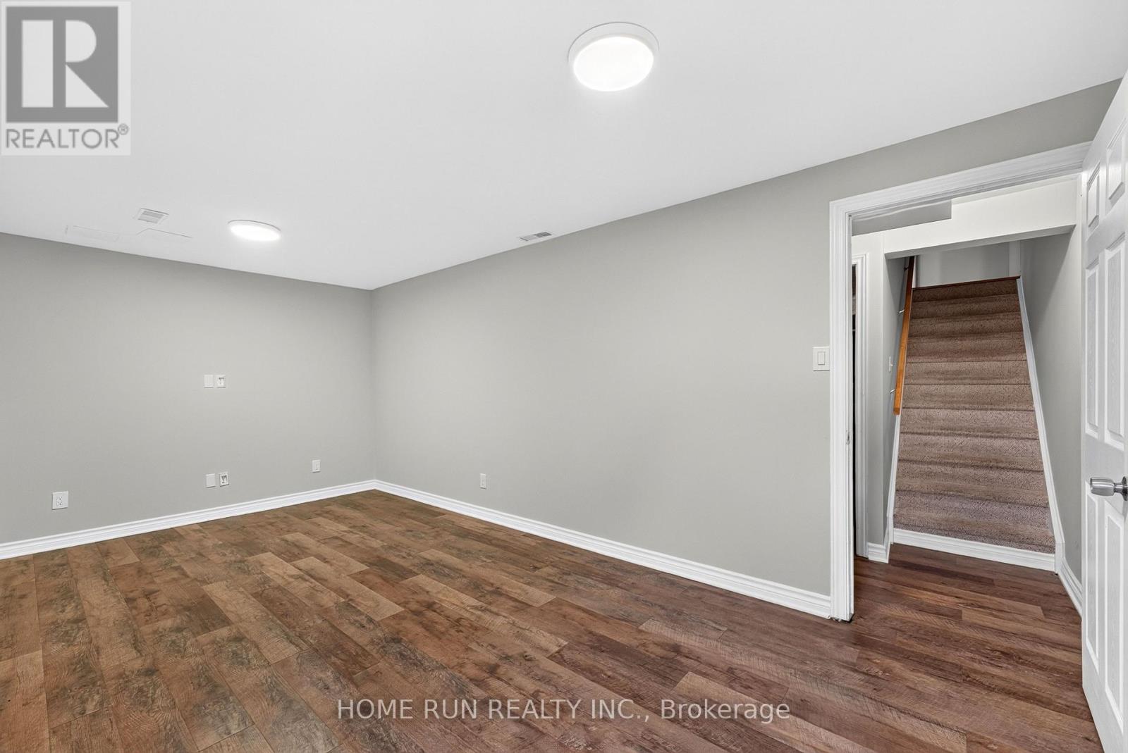 164 GRAY CRESCENT - 31