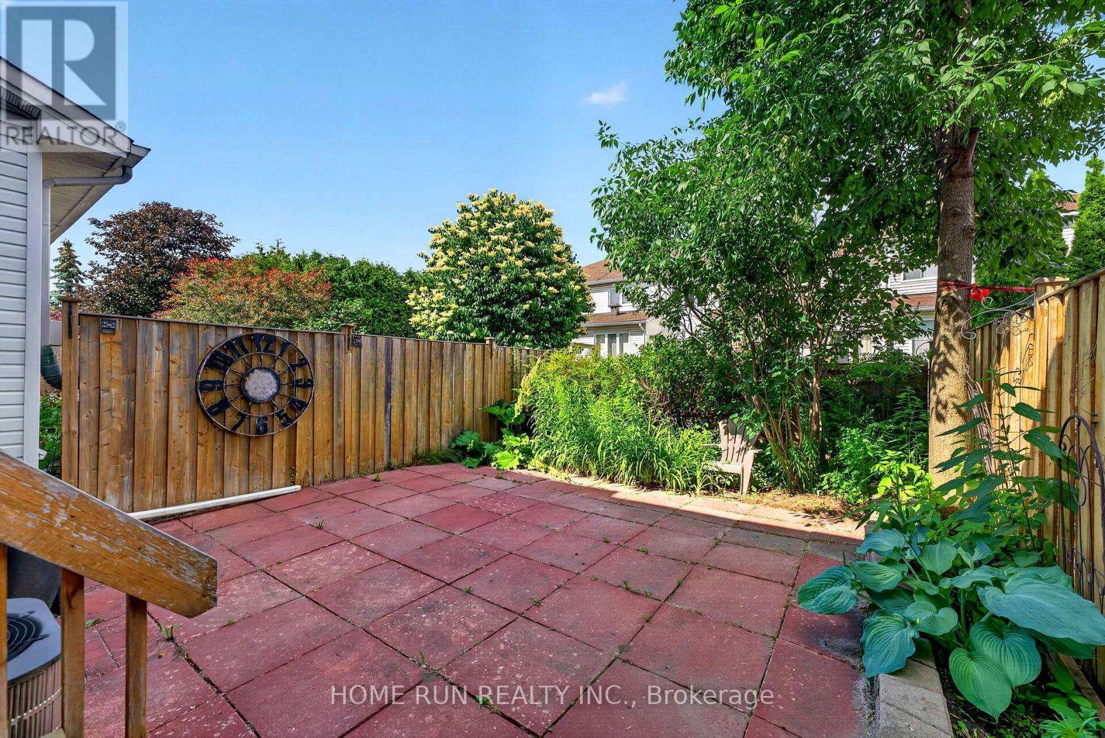 164 GRAY CRESCENT - 33