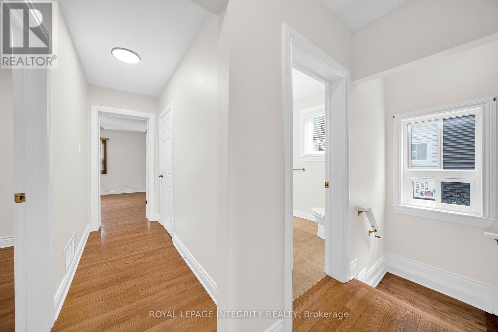 3 Bed, 3 Bath House for Sale in Ottawa – 318 SOMERSET STREET E, Ottawa – MLS# X13496290 - Image 23