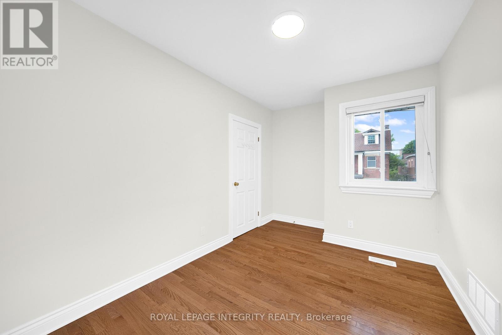 3 Bed, 3 Bath House for Sale in Ottawa – 318 SOMERSET STREET E, Ottawa – MLS# X13496290 - Image 34