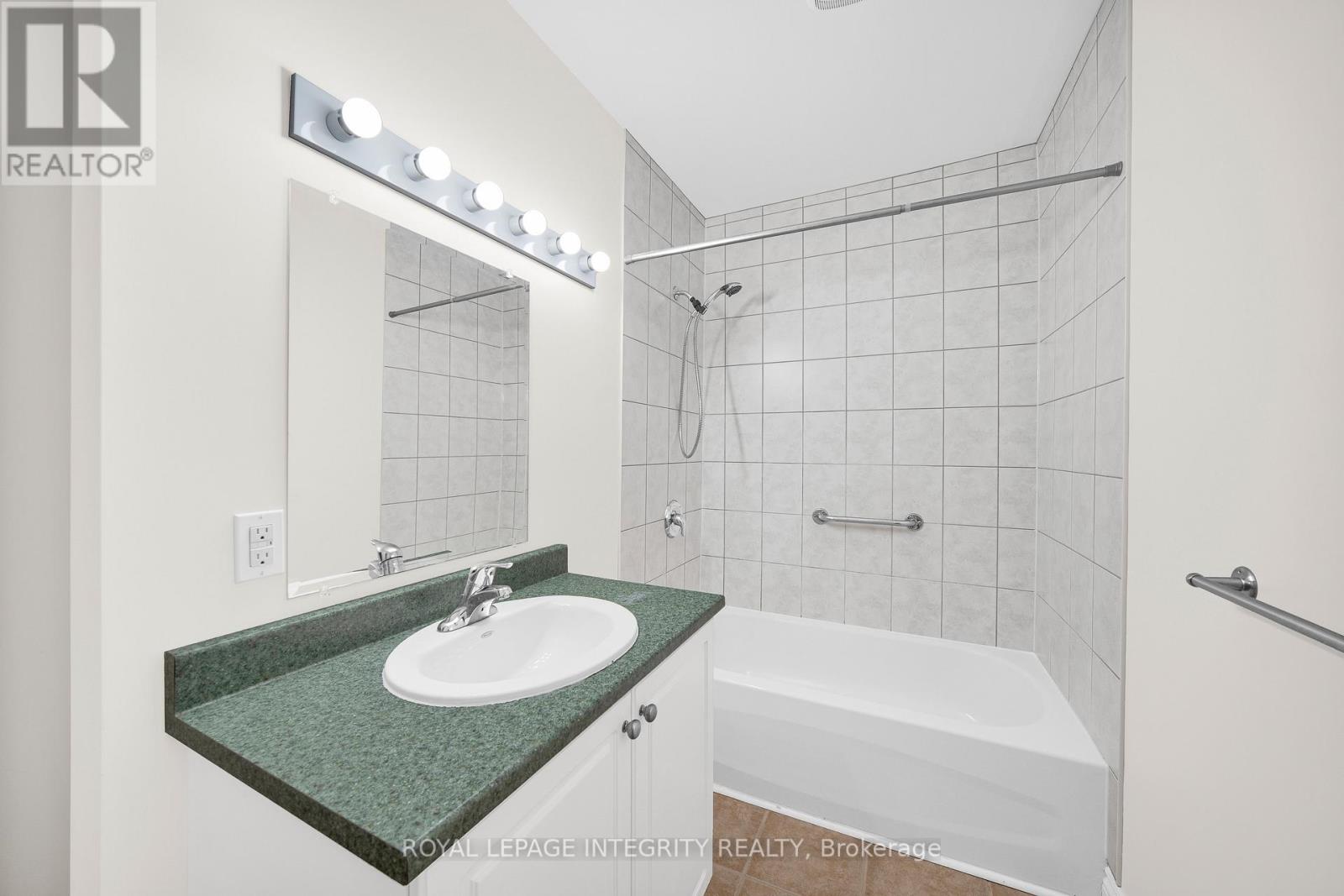 3 Bed, 3 Bath House for Sale in Ottawa – 318 SOMERSET STREET E, Ottawa – MLS# X13496290 - Image 37
