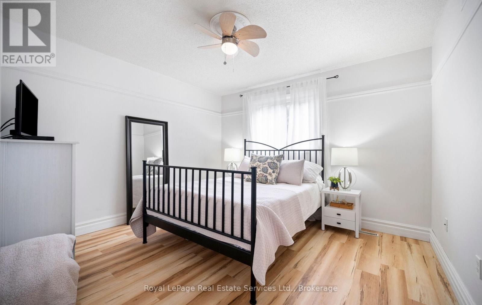 4513 IVY GARDENS CRESCENT - 19