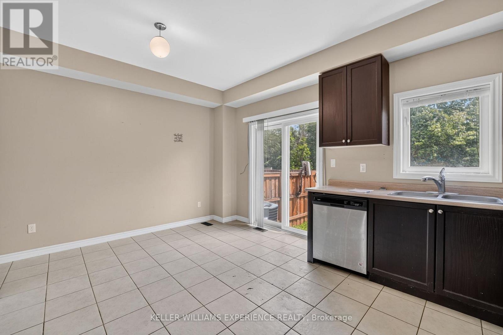 39 MILSON CRESCENT - 12