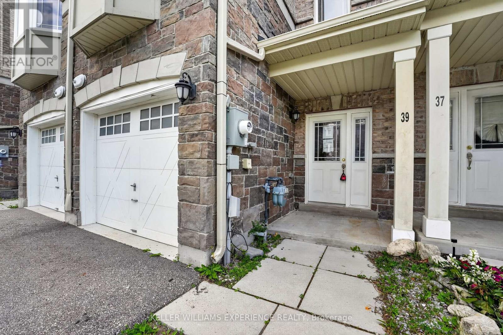 39 MILSON CRESCENT - 2