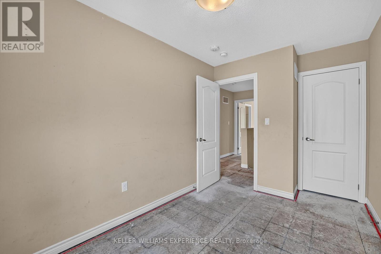 39 MILSON CRESCENT - 23