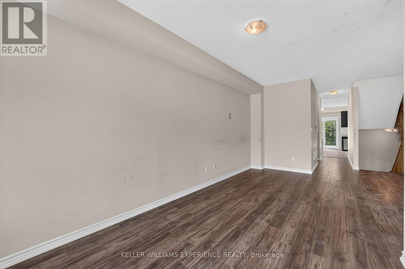 39 MILSON CRESCENT - 13
