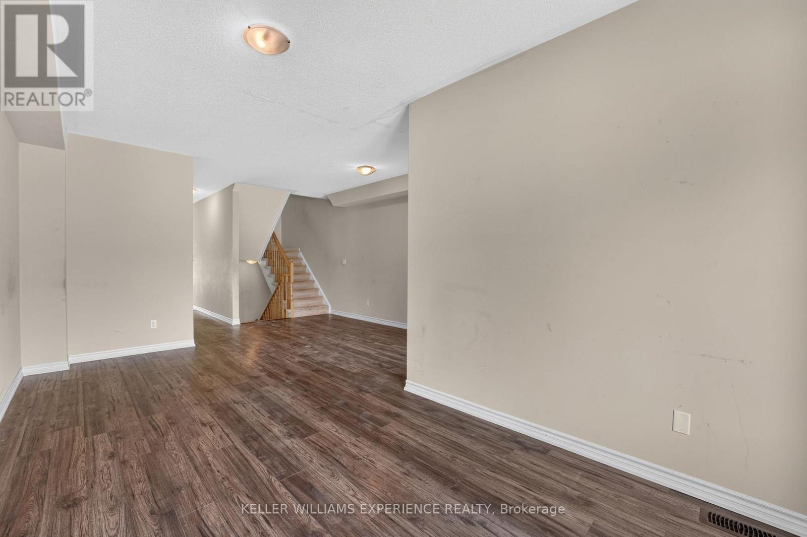 39 MILSON CRESCENT - 15
