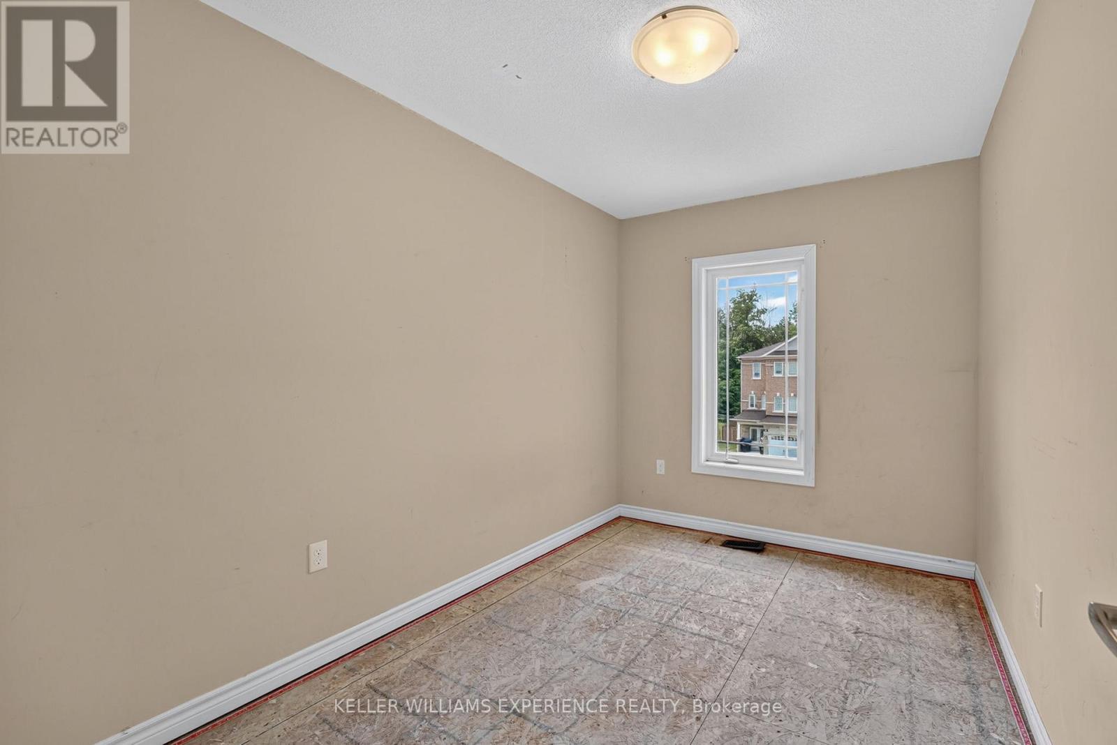 39 MILSON CRESCENT - 24