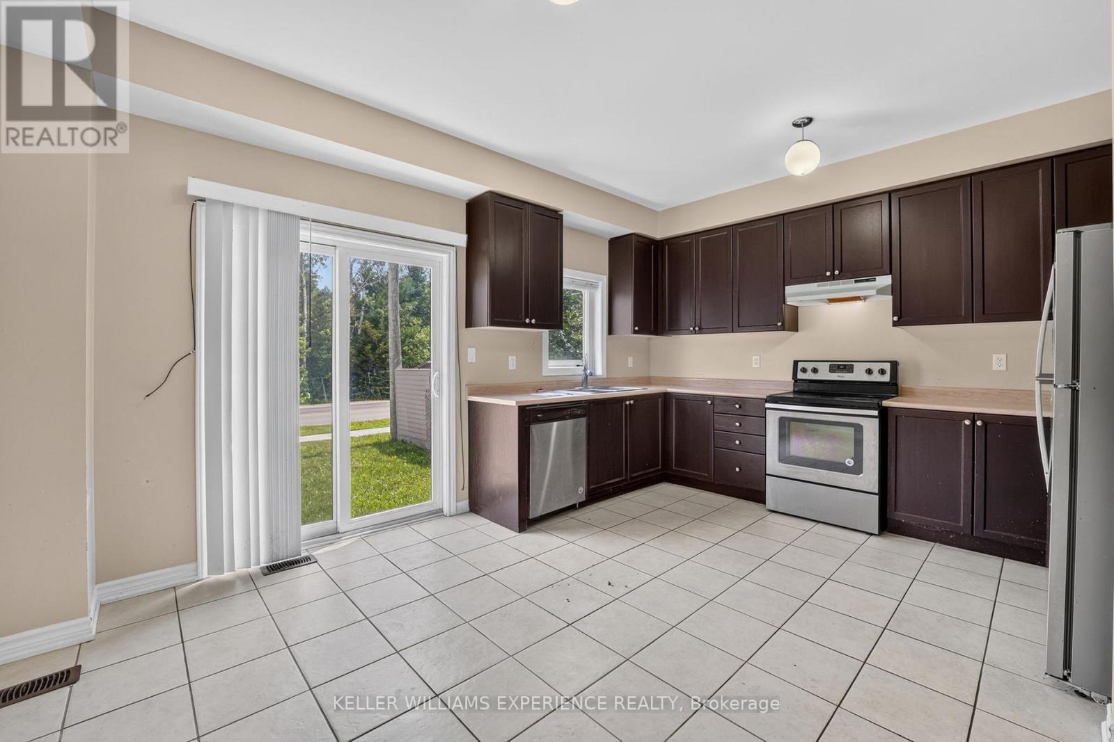 39 MILSON CRESCENT - 9