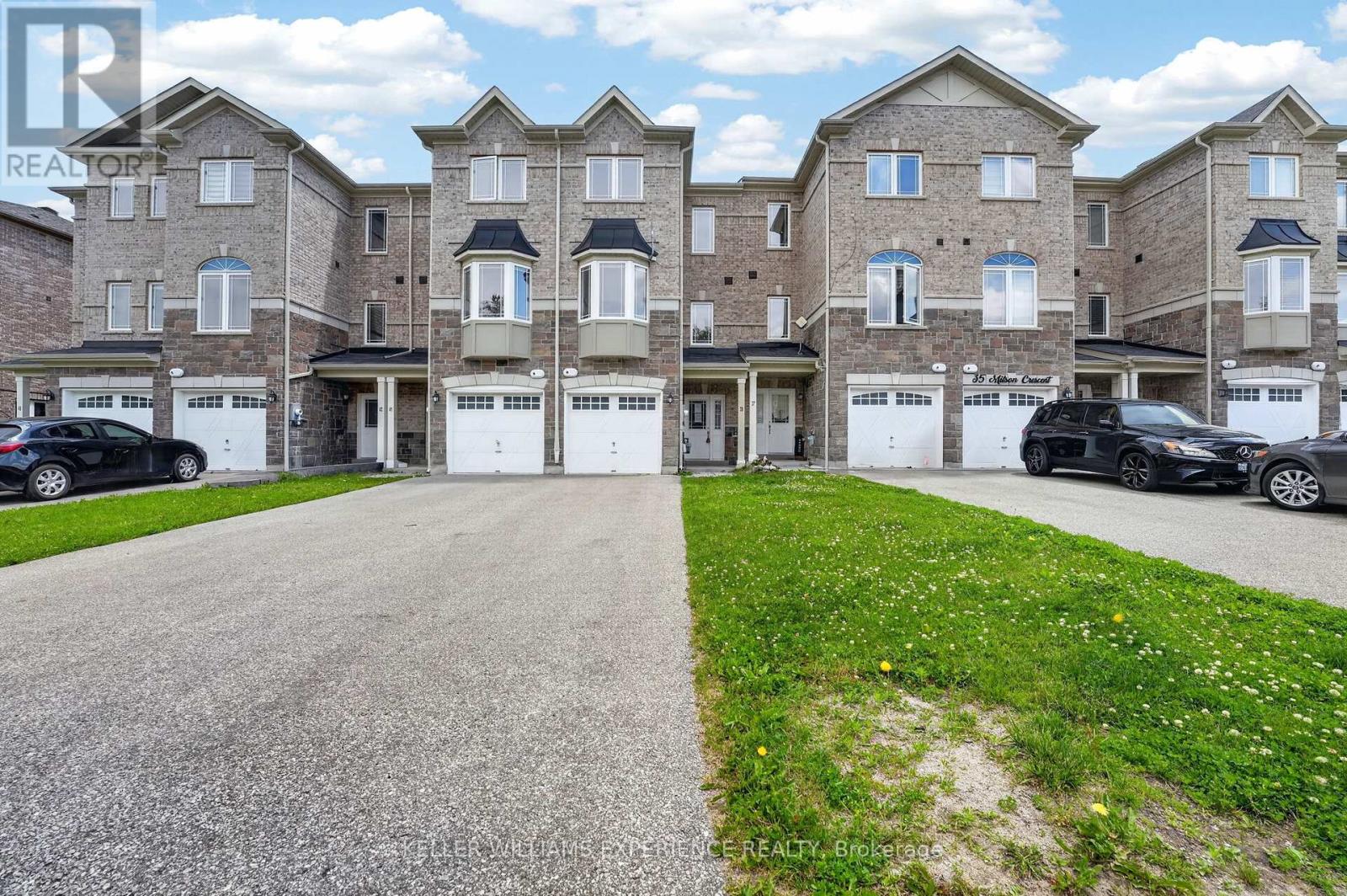 39 MILSON CRESCENT - 44