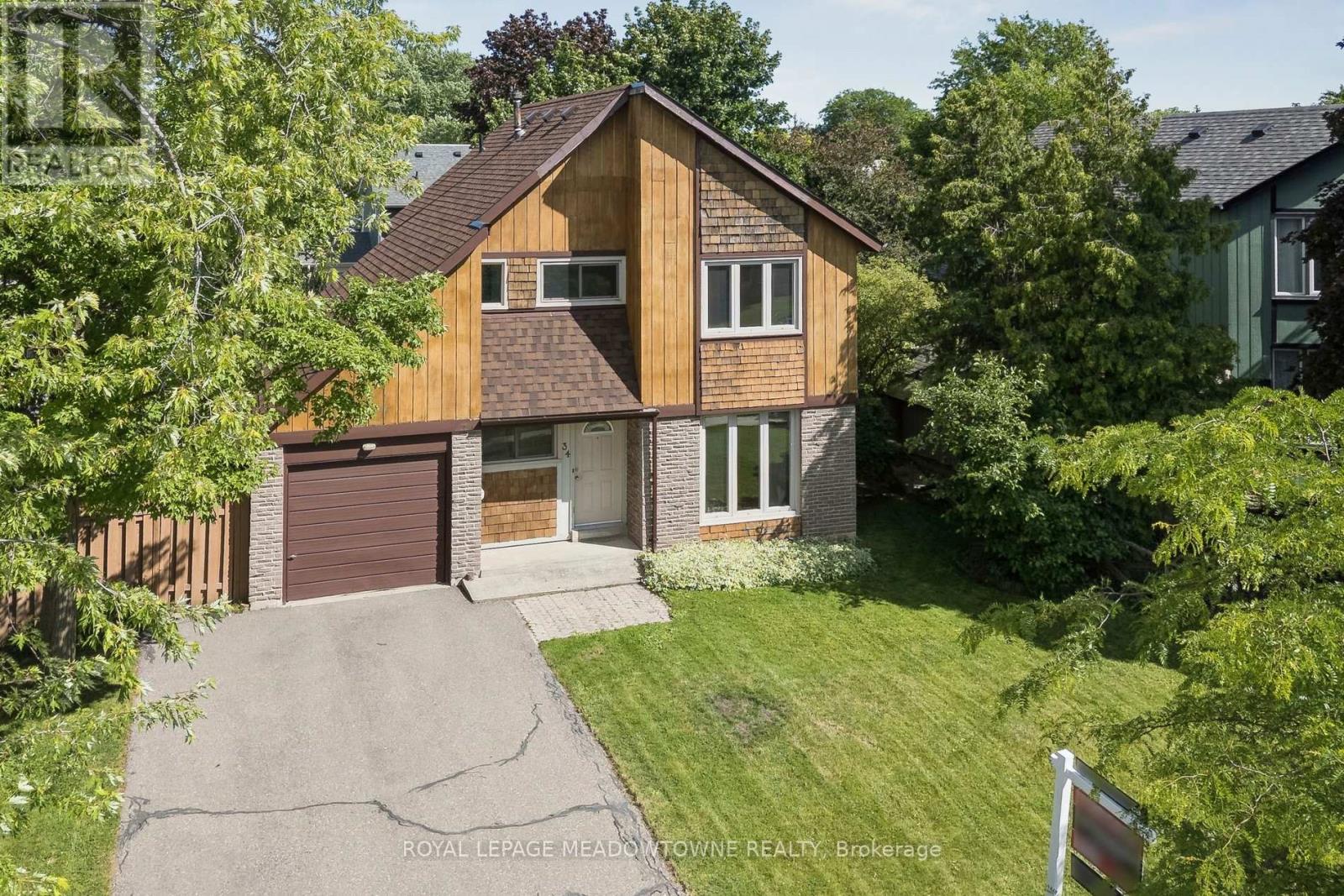 34 PLAINSMAN ROAD - 1