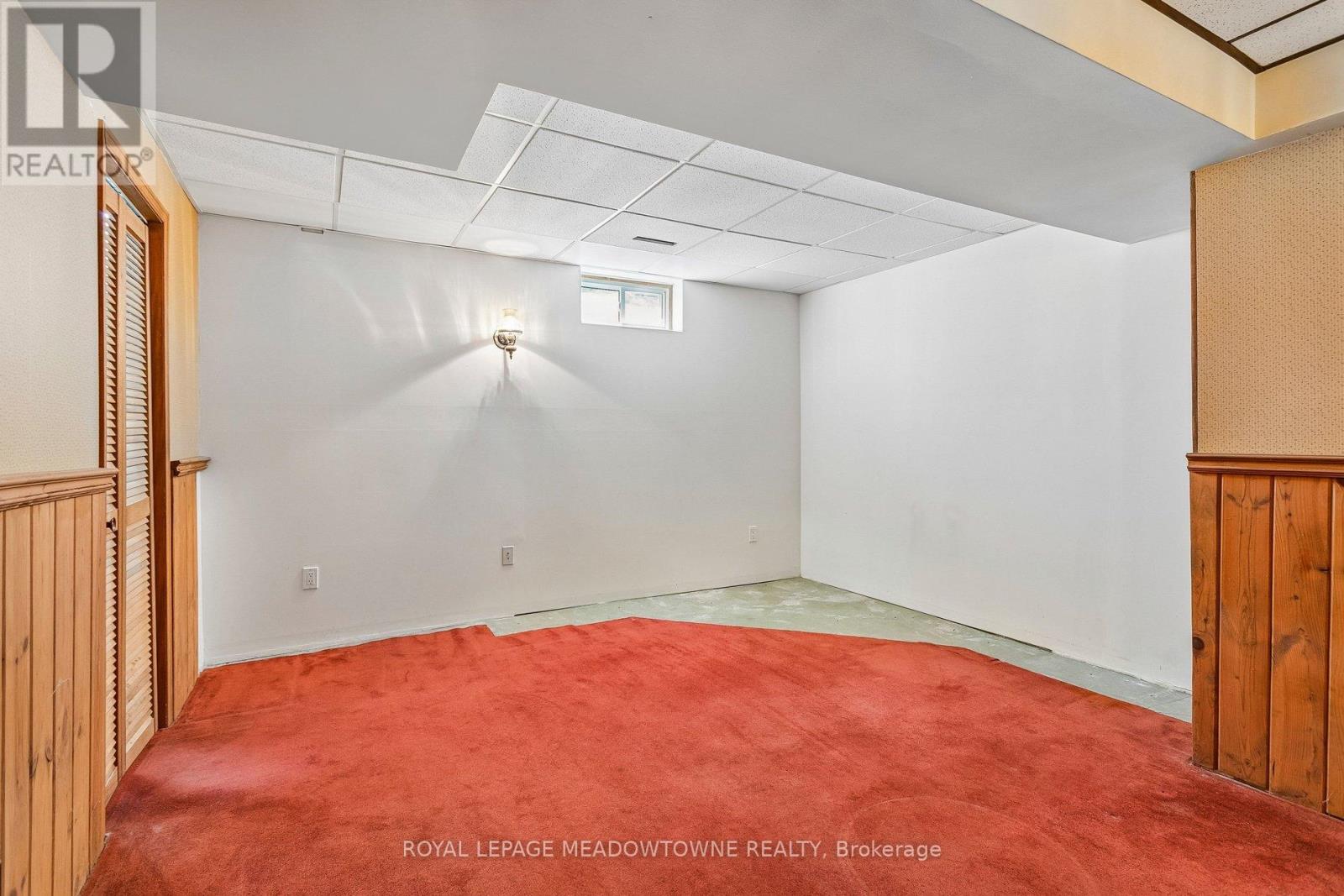 34 PLAINSMAN ROAD - 36