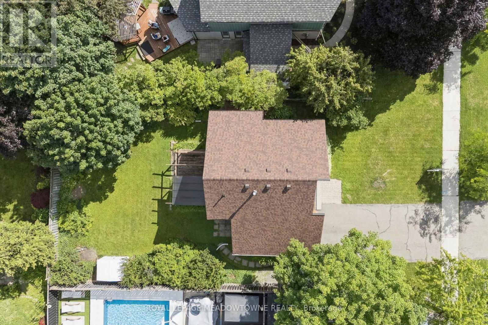 34 PLAINSMAN ROAD - 44