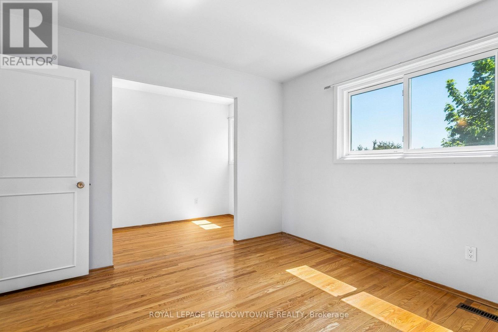 34 PLAINSMAN ROAD - 29