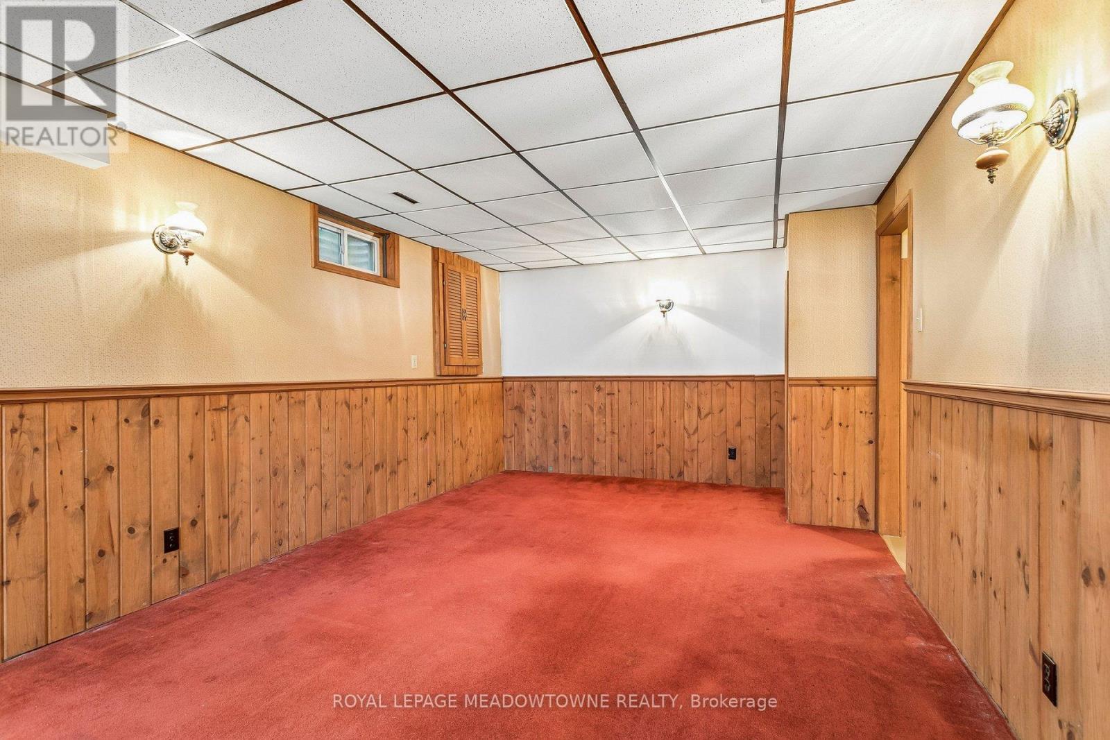 34 PLAINSMAN ROAD - 35
