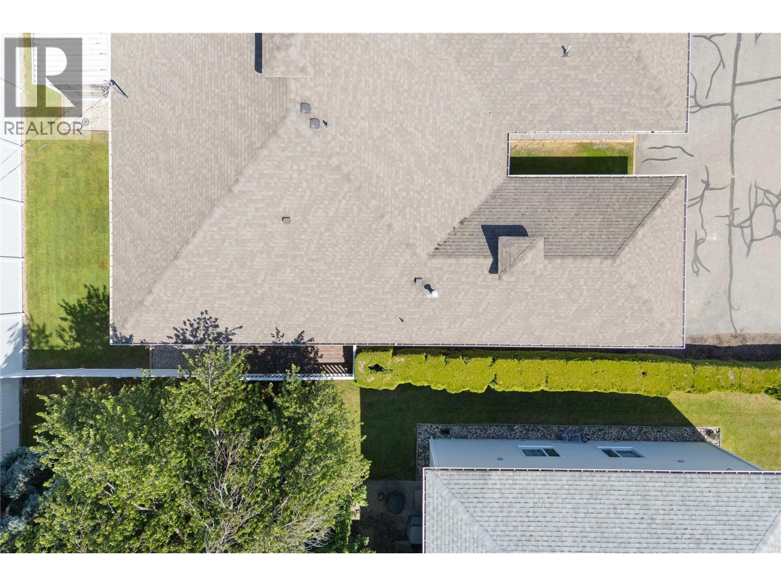 121 900 5 Avenue Southwest, Salmon Arm
