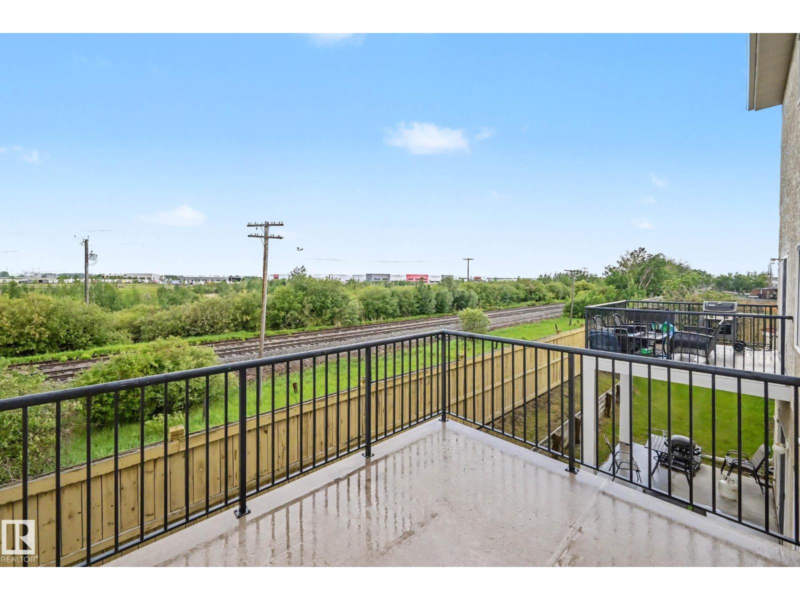 #92 13825 155 AV NW - 21