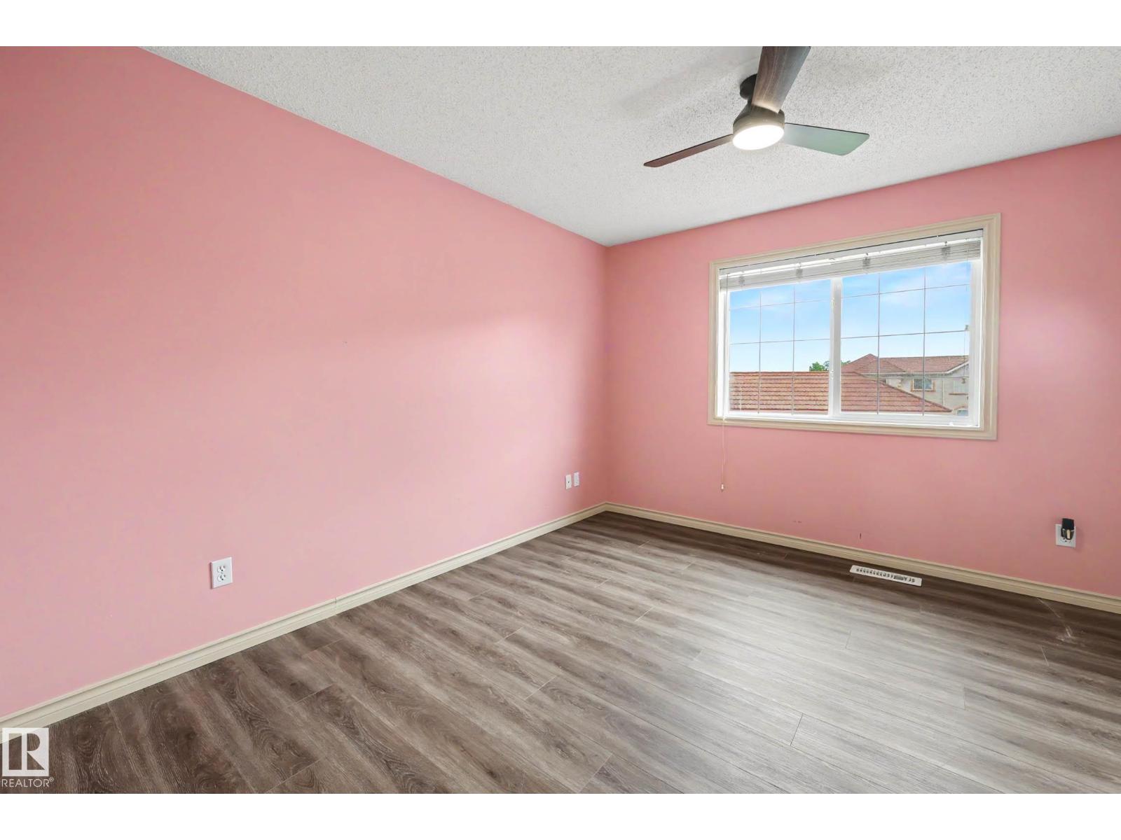 #92 13825 155 AV NW - 30