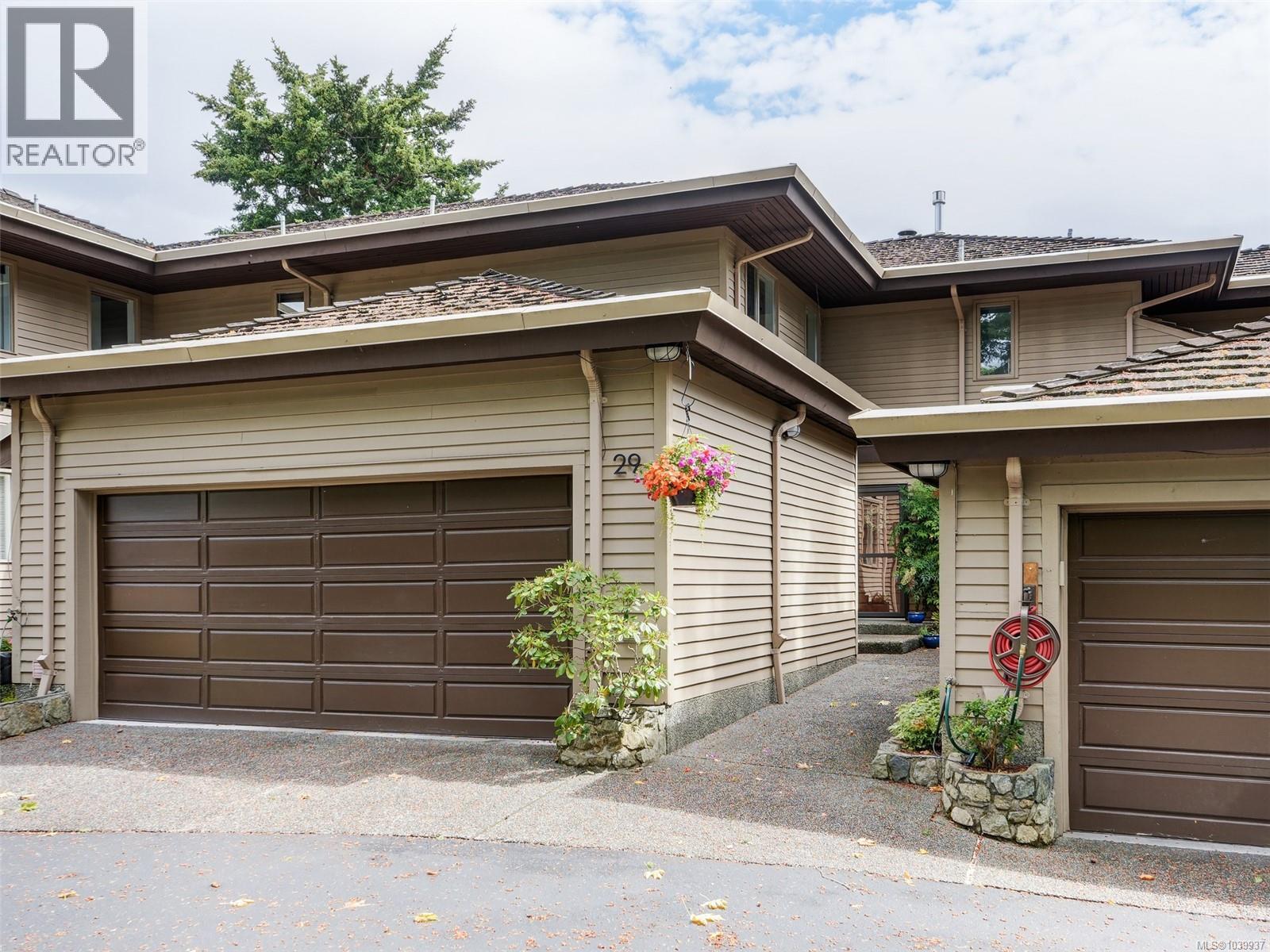 #29 2353 Harbour Rd - 2