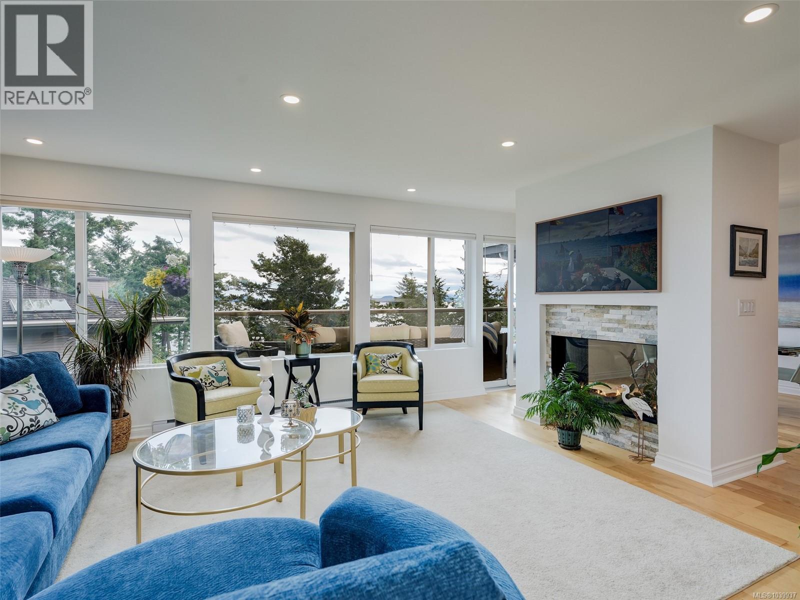 #29 2353 Harbour Rd - 3