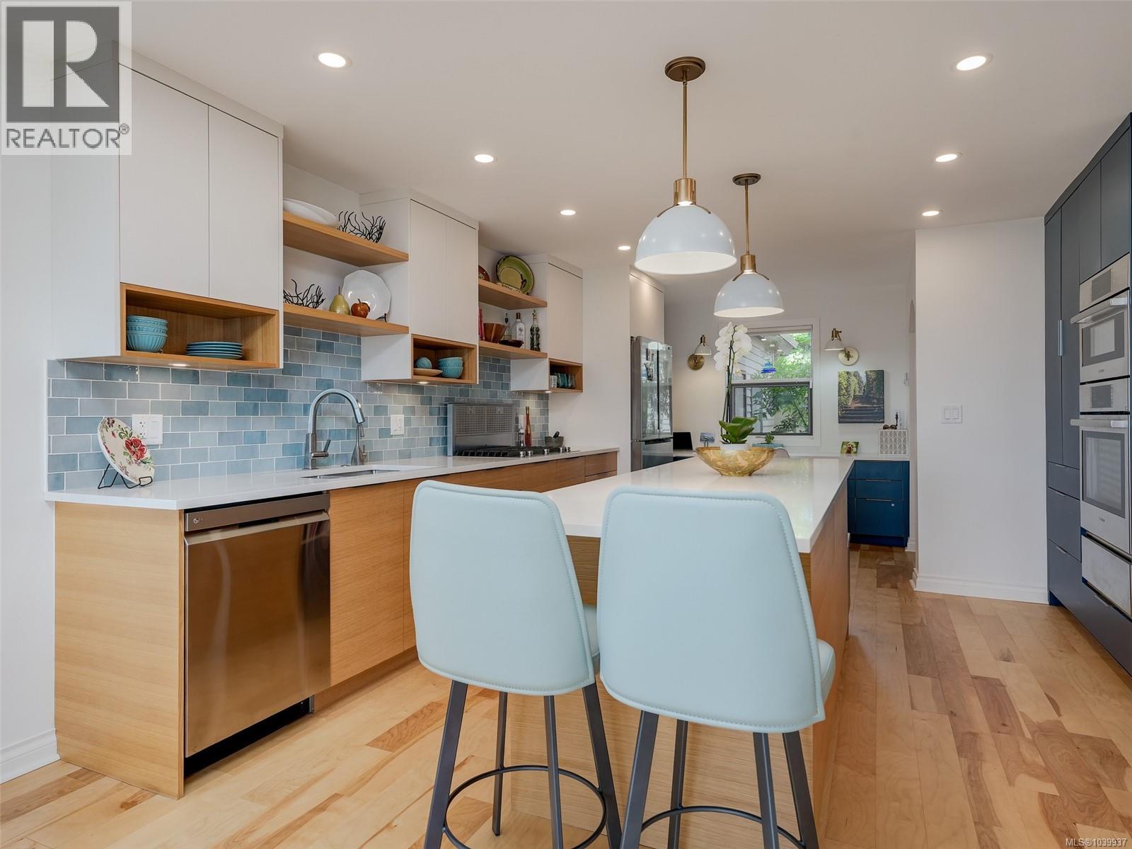 #29 2353 Harbour Rd - 9
