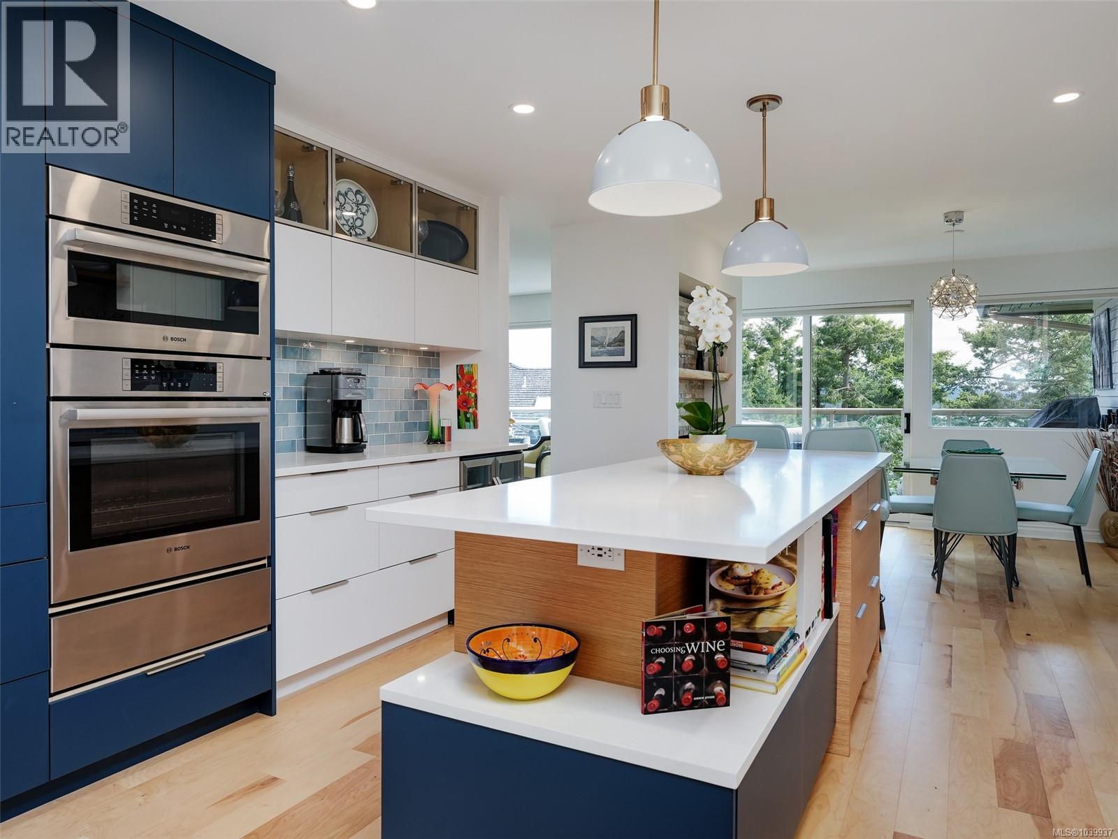 #29 2353 Harbour Rd - 10