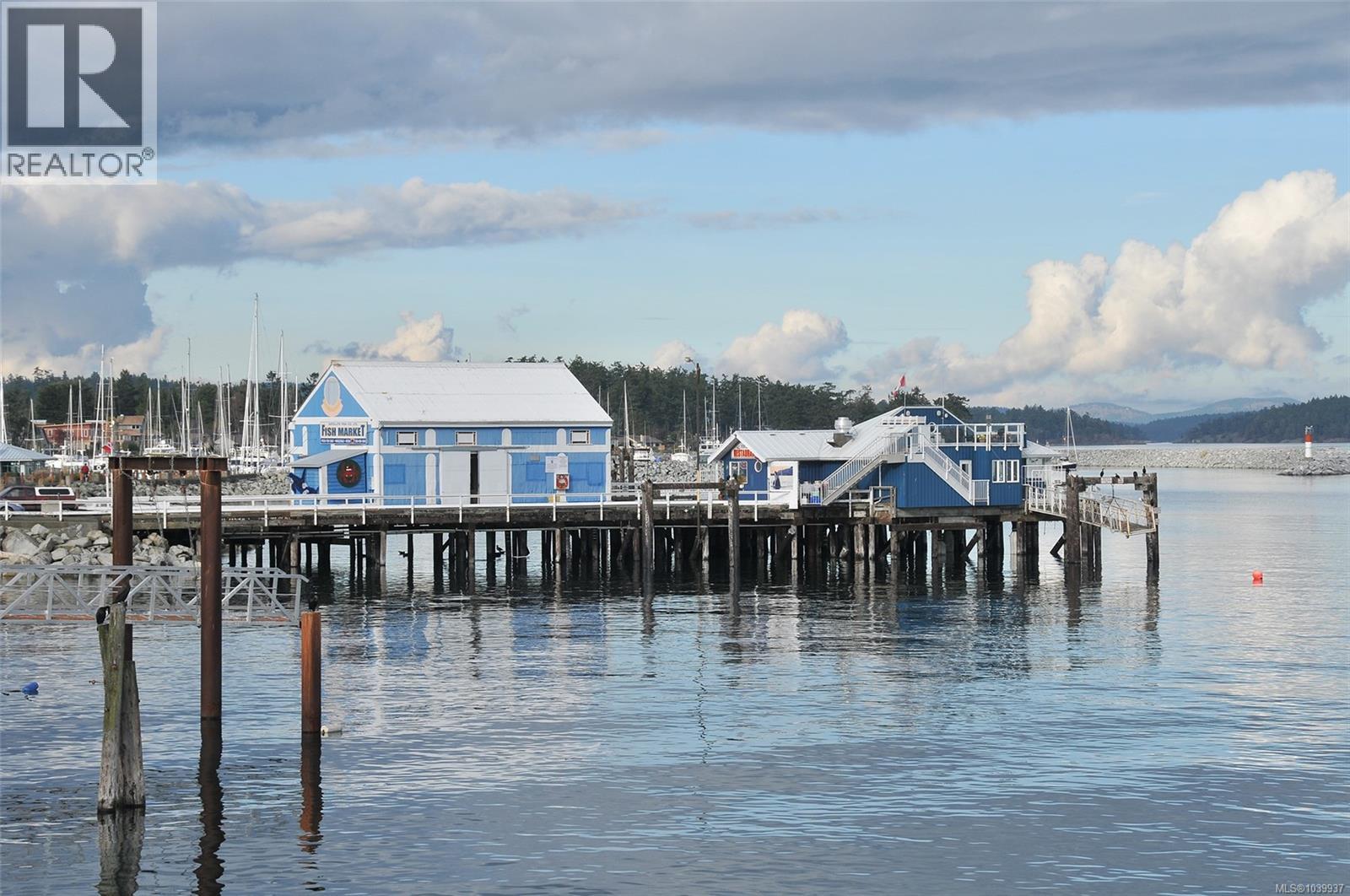 #29 2353 Harbour Rd - 32