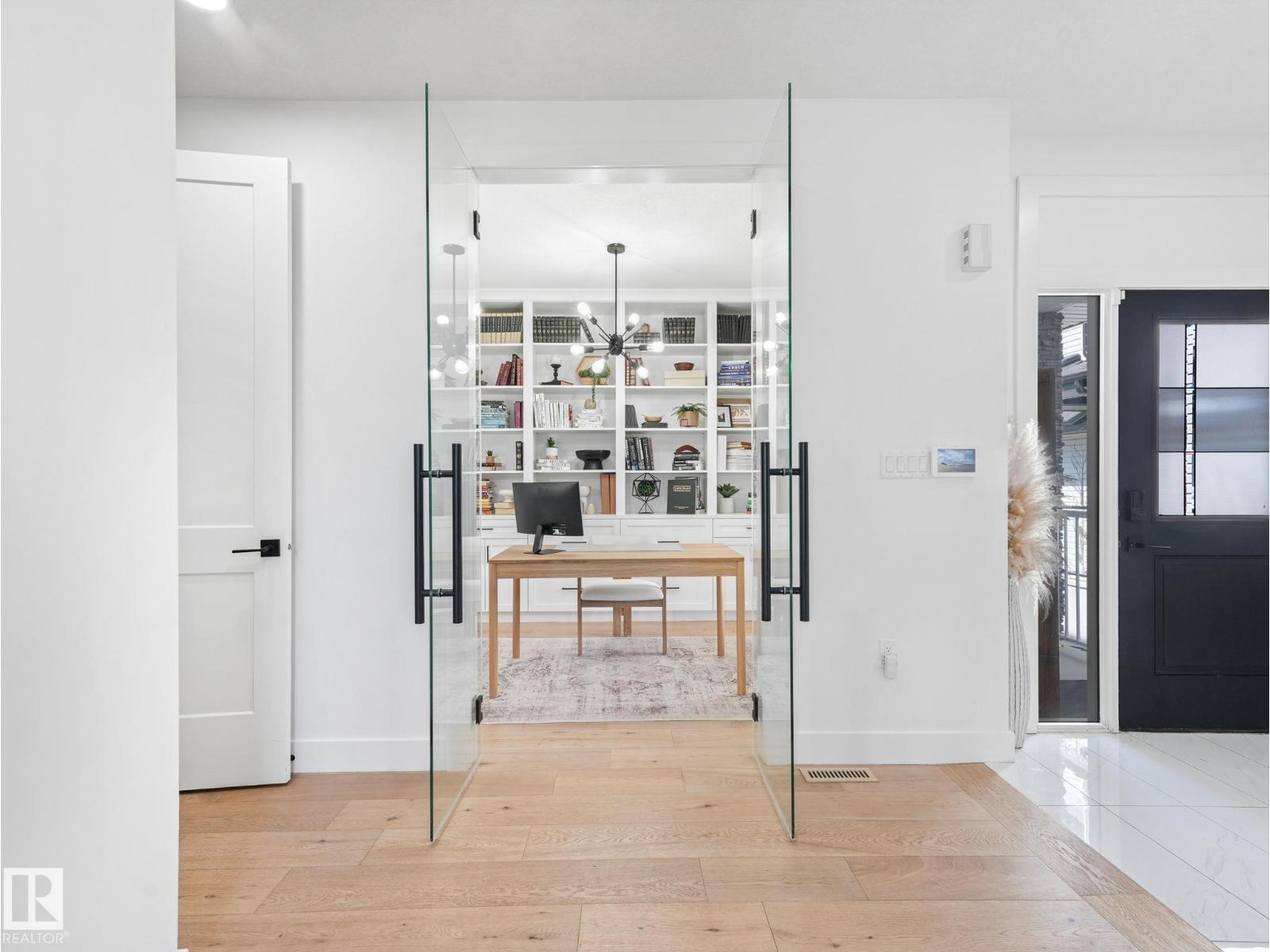 5411 66 ST - 9