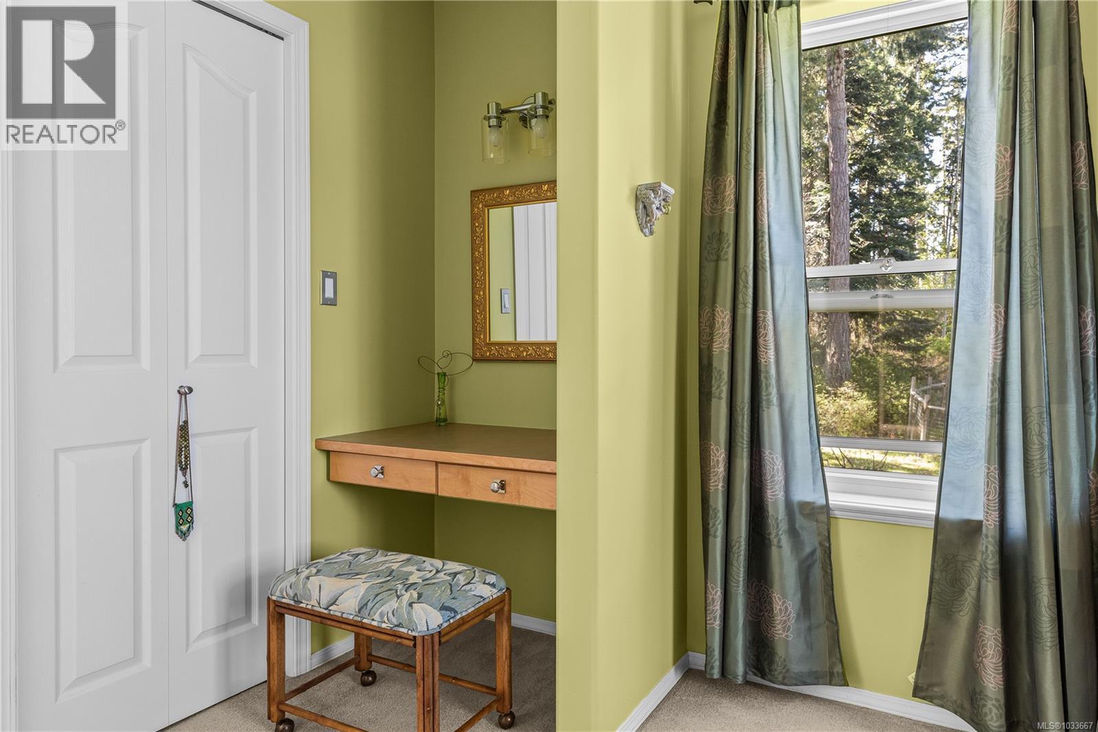 6249/6259 Island Hwy S - 53