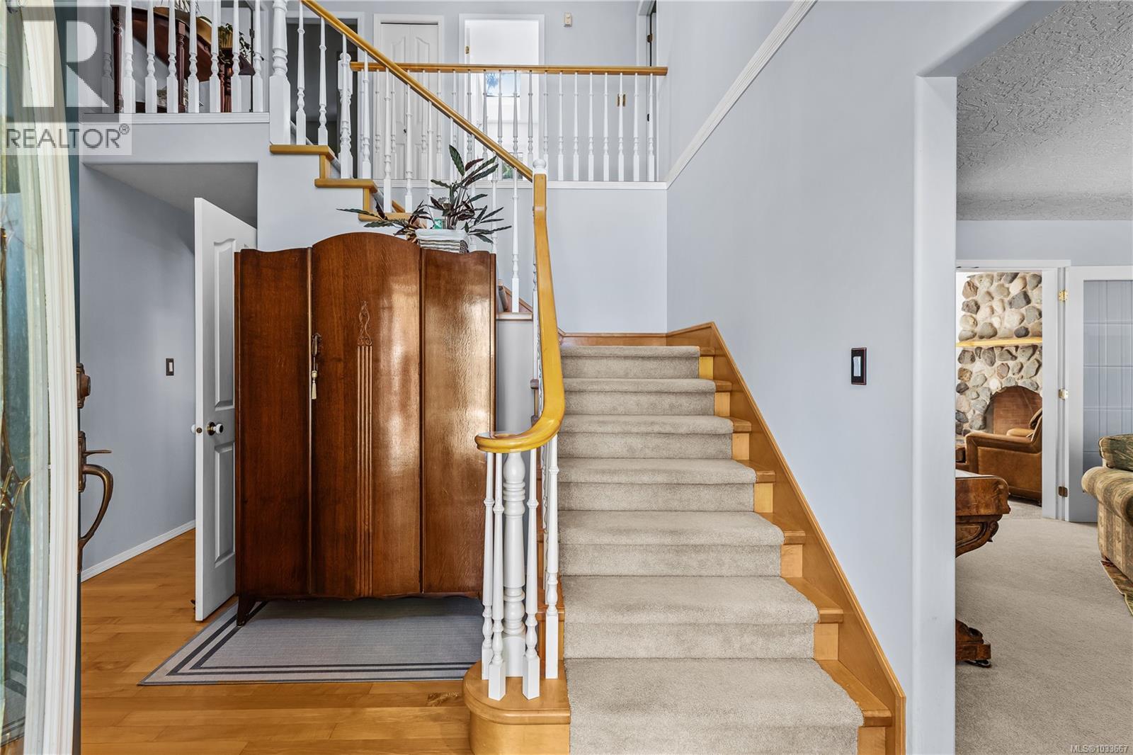 6249/6259 Island Hwy S - 49