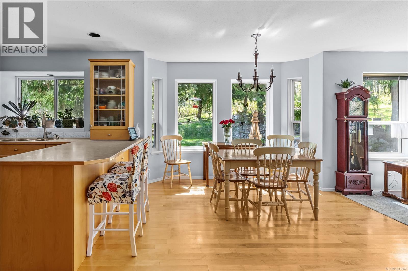6249/6259 Island Hwy S - 42