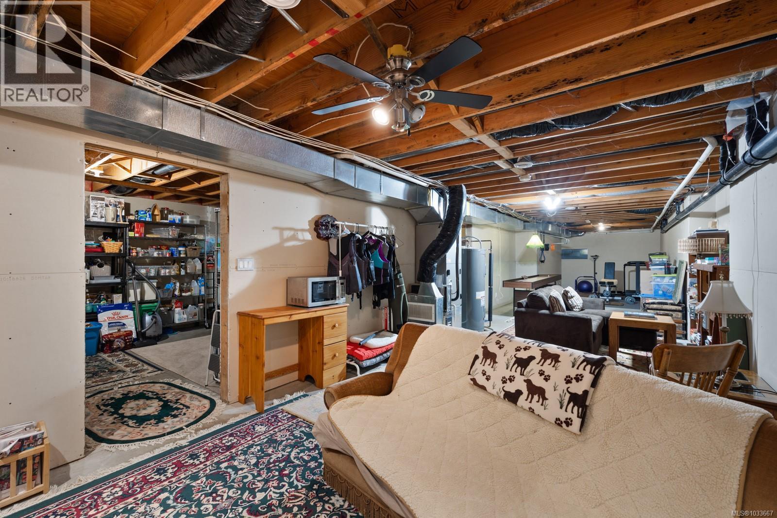 6249/6259 Island Hwy S - 61
