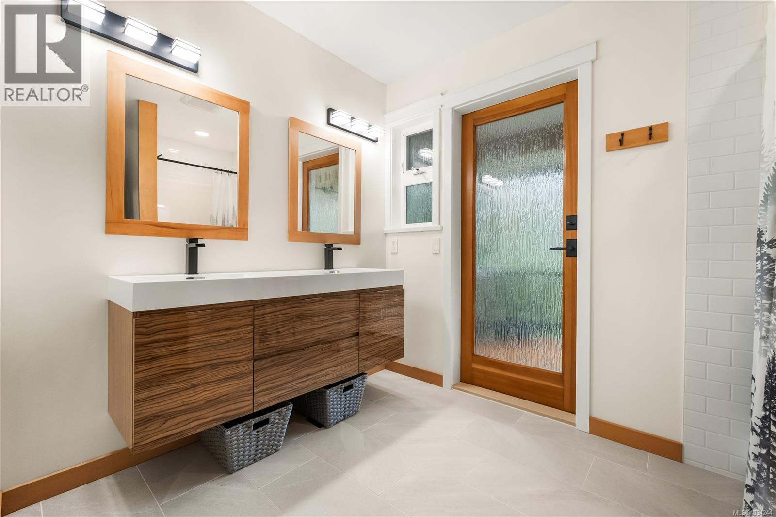 583 Nature Park Dr - 24