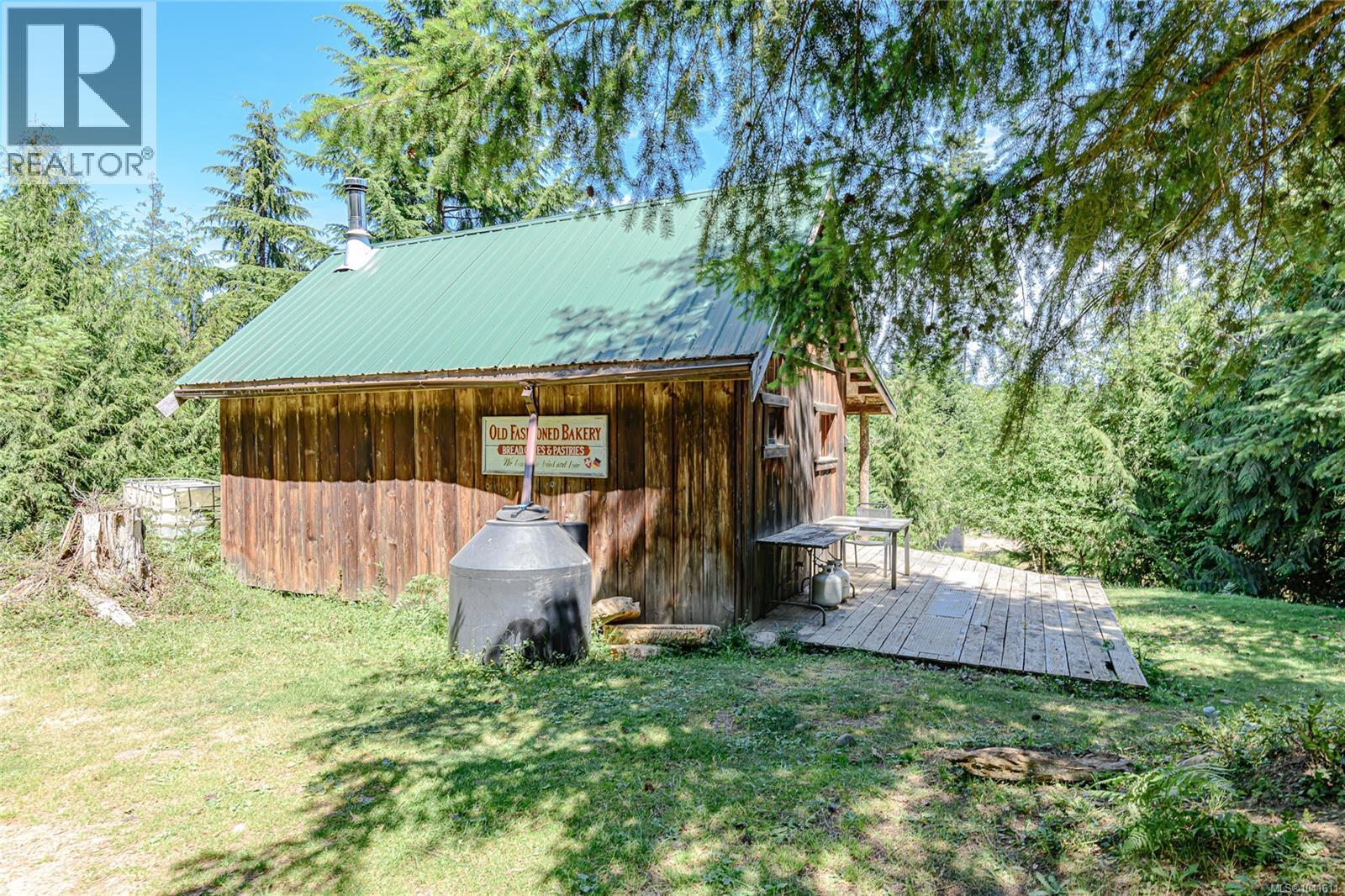 1890 Sooke Lake (Off) Rd - 50