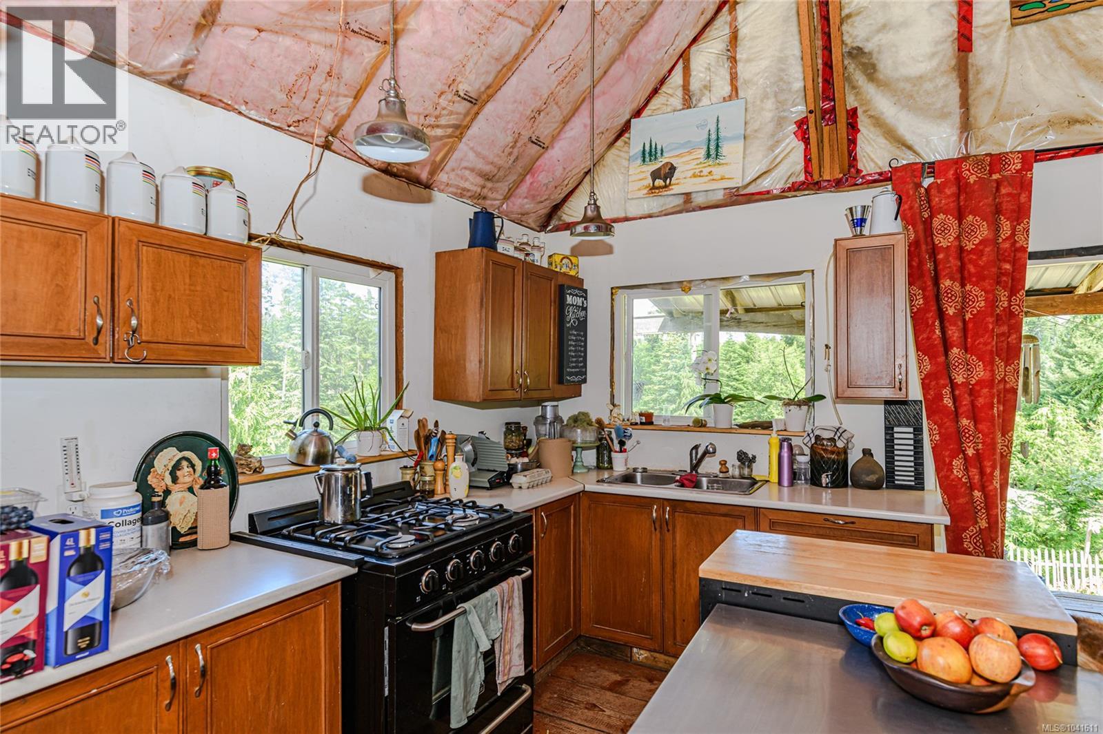 1890 Sooke Lake (Off) Rd - 39