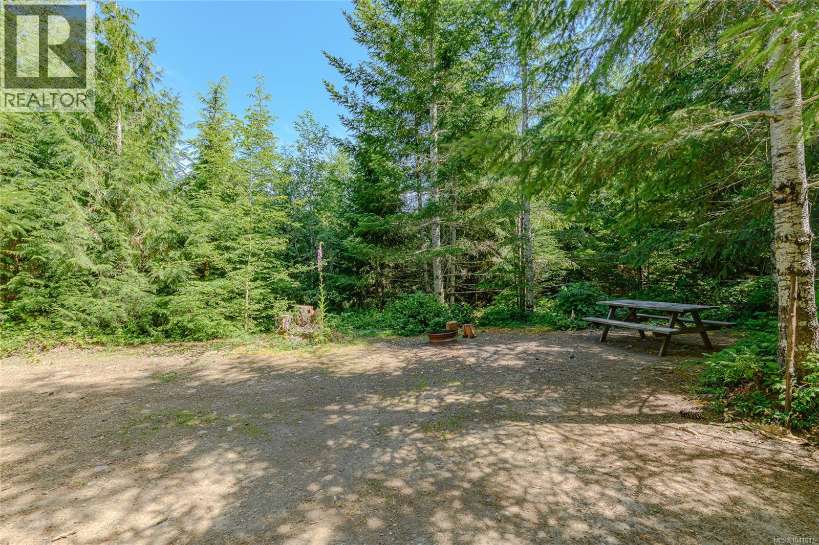 1890 Sooke Lake (Off) Rd - 83